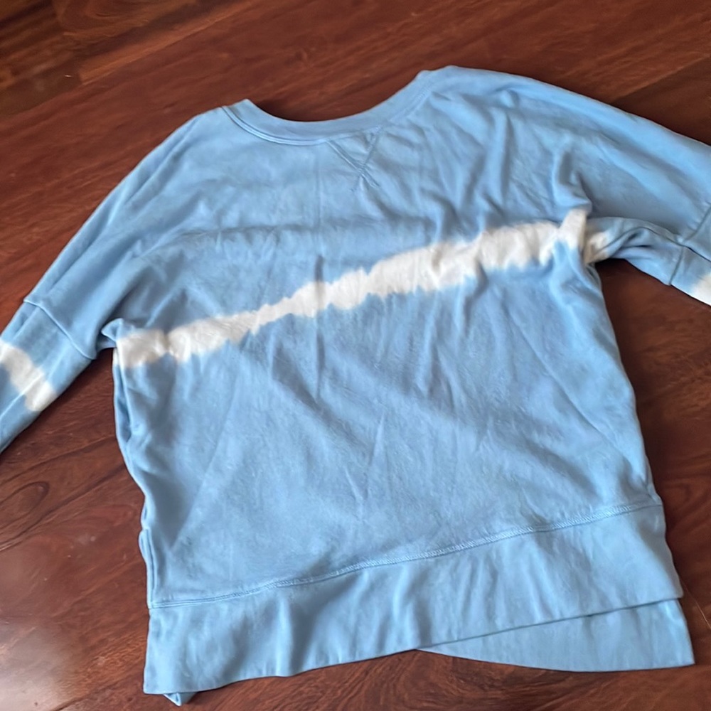 Blue and white size small sweater/ long sleeved shirt from true craft.